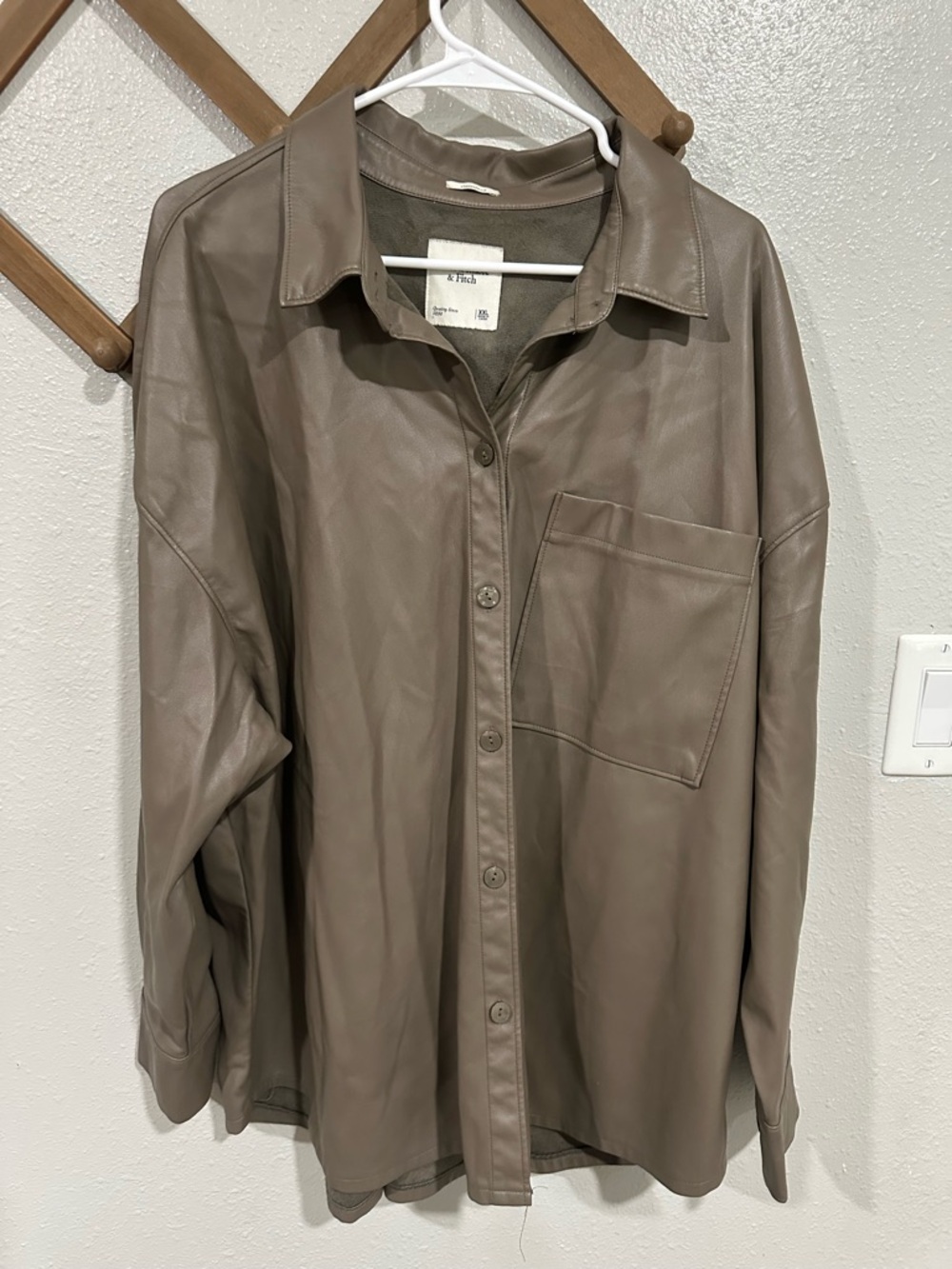 Abercrombie & Fitch Jacket Womens XXL Taupe Faux Leather Oversized Shacket